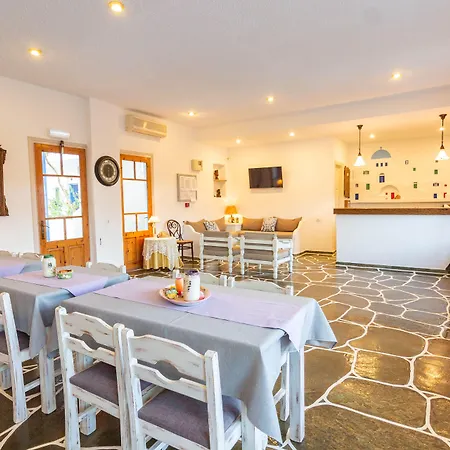 Meltemi Kythnos Loutrá