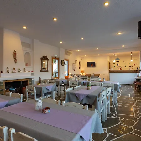 Meltemi Kythnos 호텔