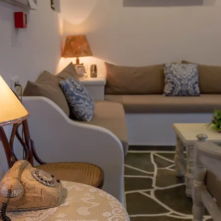 Meltemi Kythnos 호텔 Loutrá