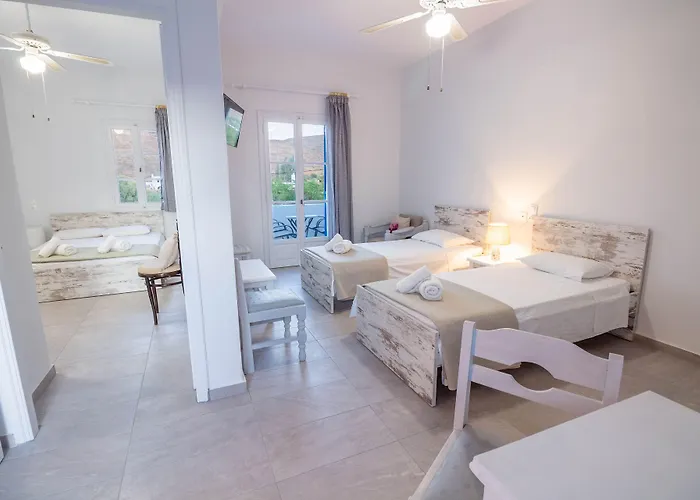 Meltemi Kythnos Loutrá