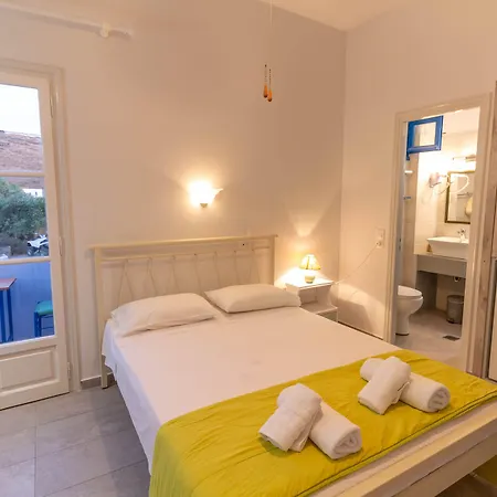 Meltemi Kythnos Hotel Loutrá