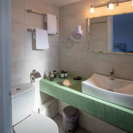 Meltemi Kythnos Hotel 2*