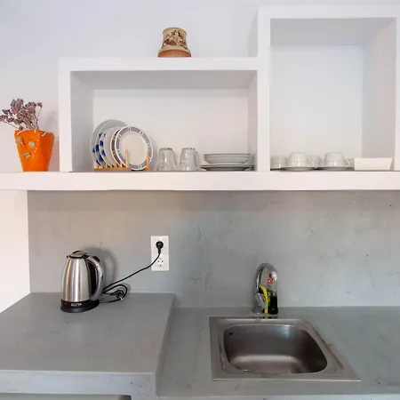 Meltemi Kythnos Отель Лутра