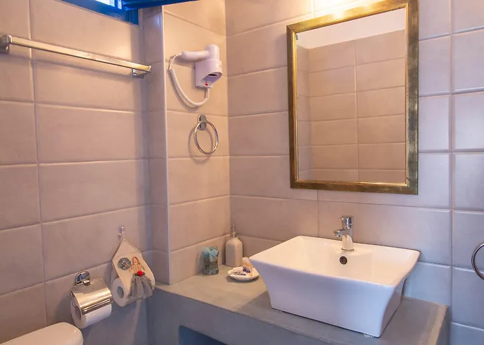 Meltemi Kythnos Loutrá