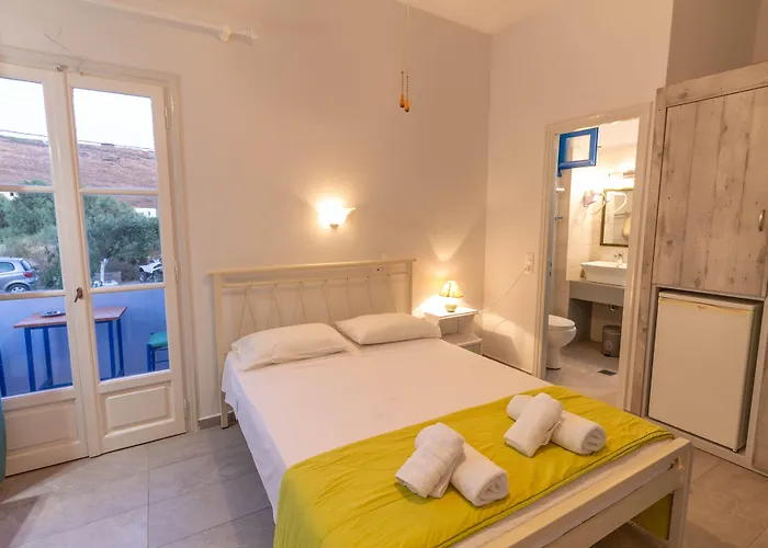 Meltemi Kythnos Hotel Loutrá