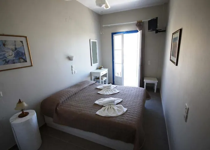 Meltemi Kythnos Hotel 2*